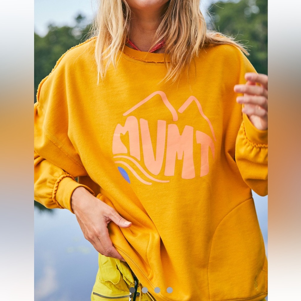 MVMT Women's Golden Yellow Graphic Sweatshirt